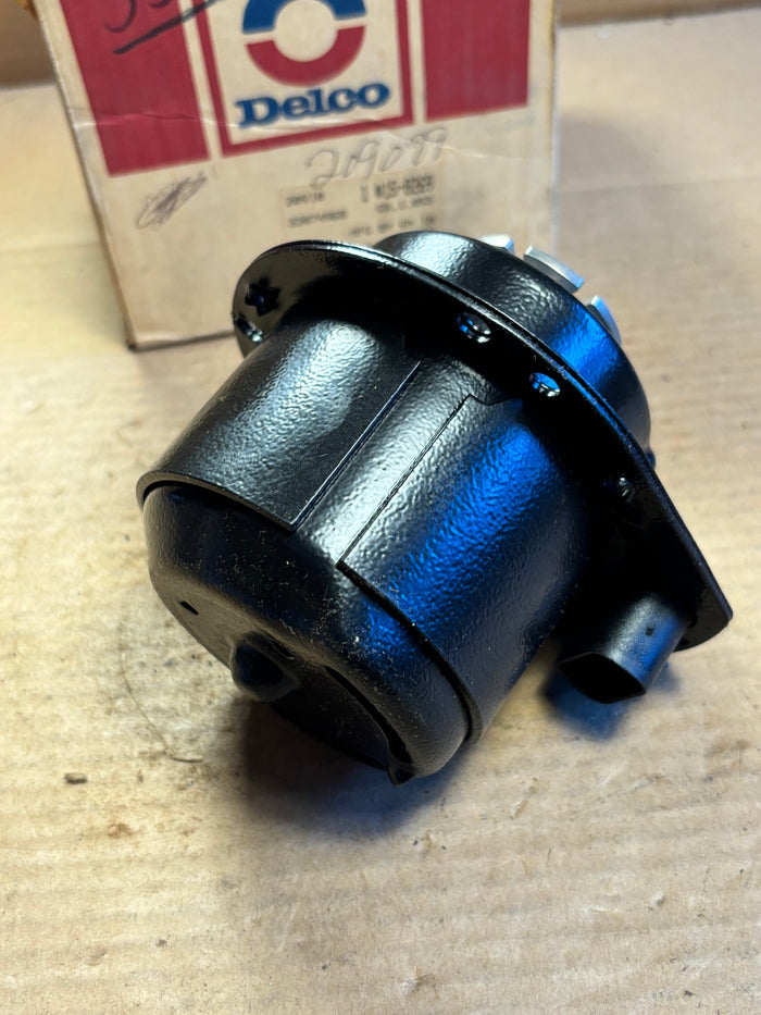 1980-2005 GM cars van radiator motor Delco 15-8269 22074968