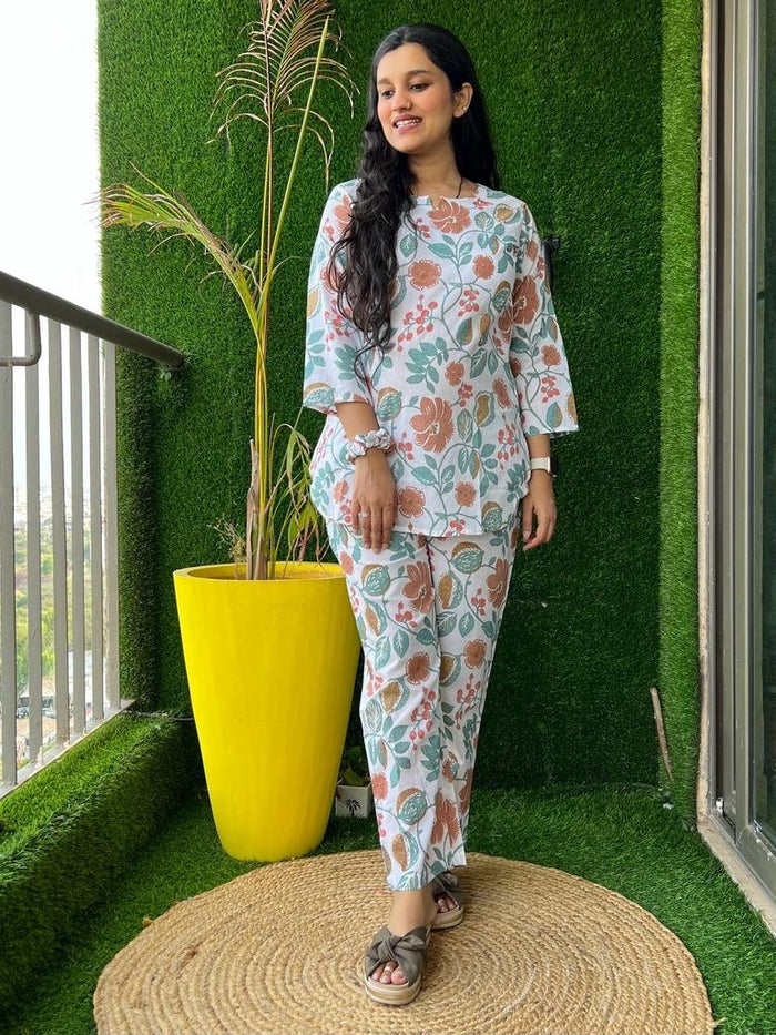 Cotton Lounge Set- White Big Floral