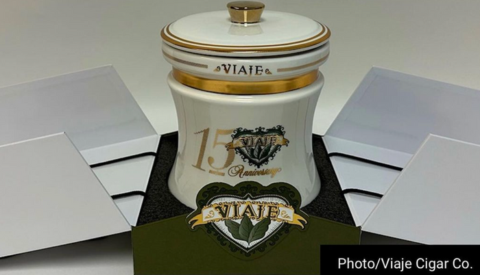 Viaje 15th Anniversary Jar Silver part II