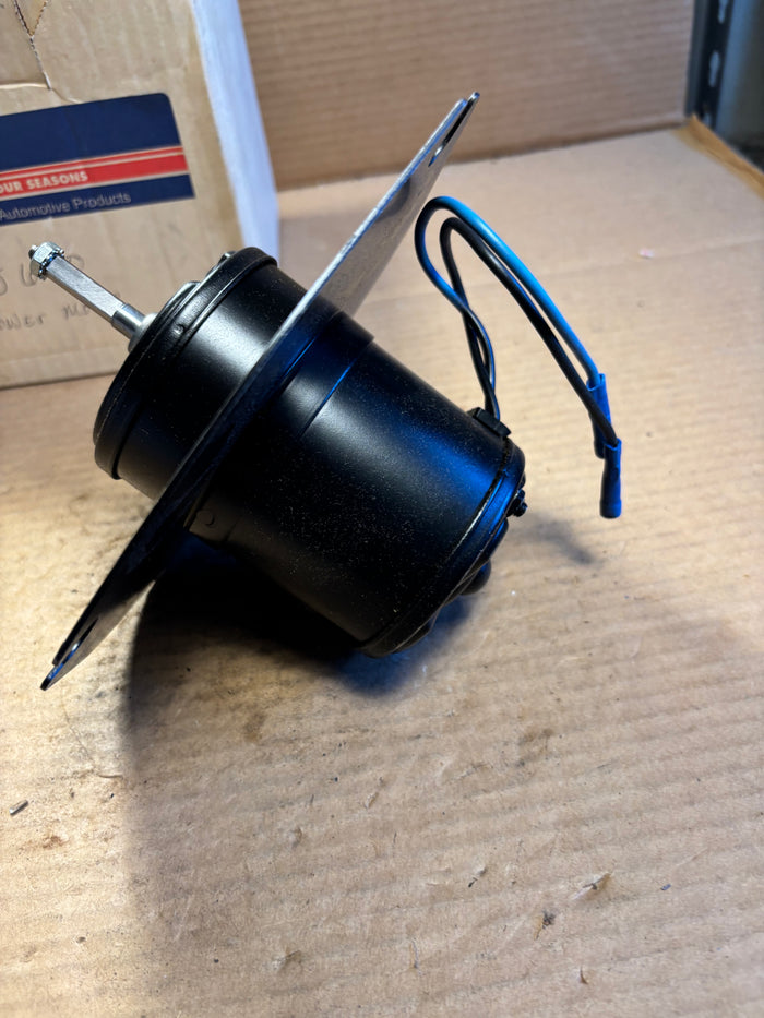 1984-1989 Nissan 300ZX blower motor Siemens PM3774 Four Seasons 35680
