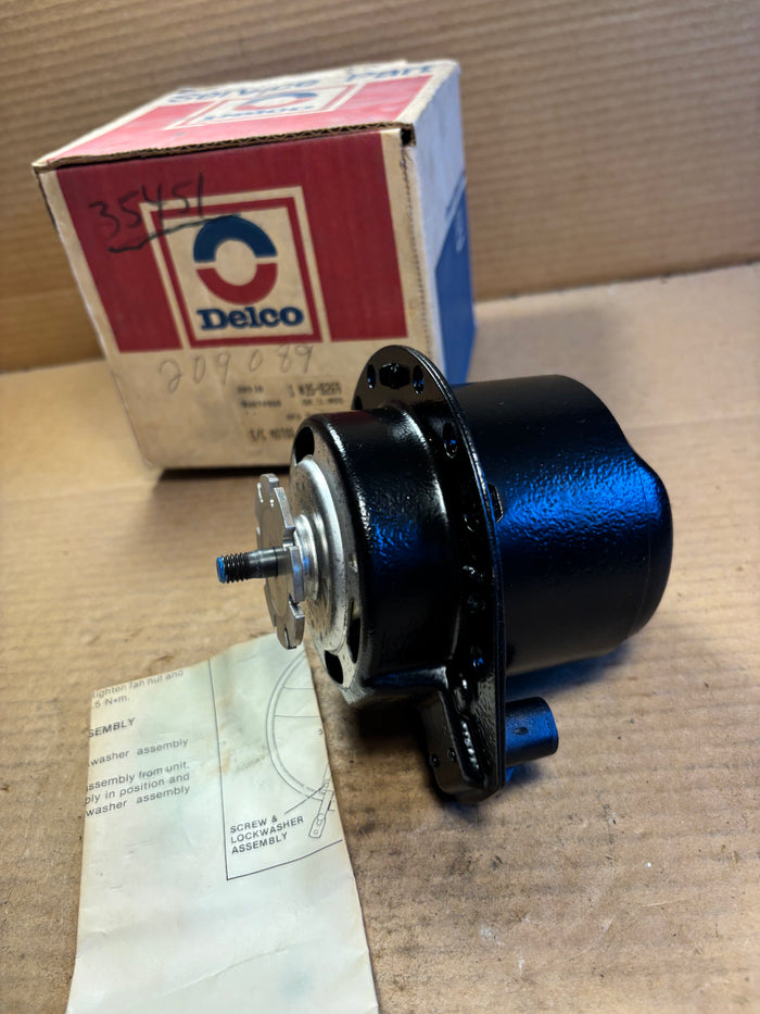 1980-2005 GM cars van radiator   motor Delco 15-8269 22074968