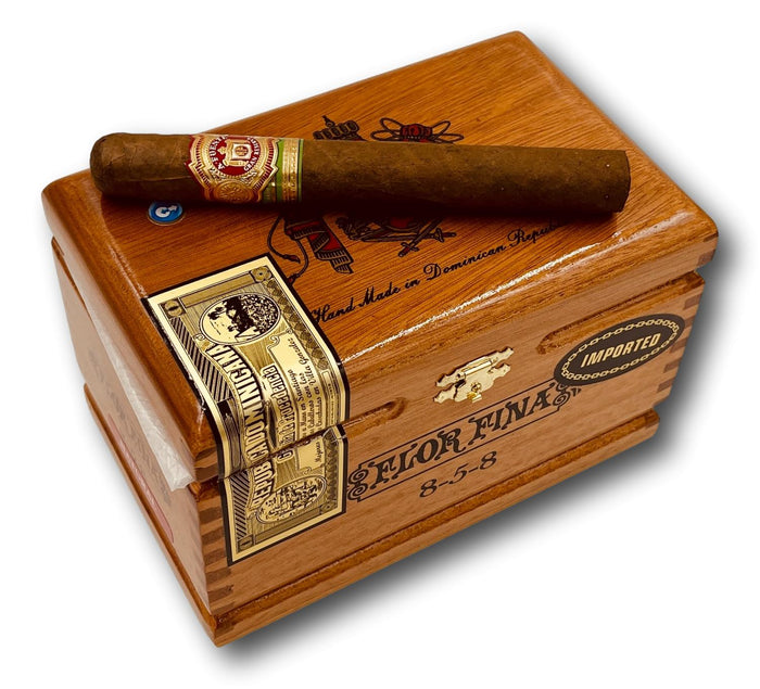 Arturo Fuente 8-5-8 Natural