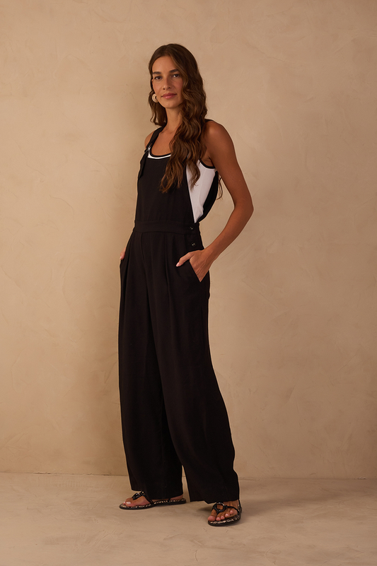 Black Buckled Ties Pockets Jumpsuit_1