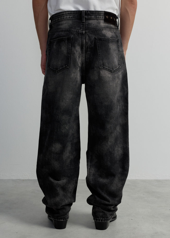 BLACK WASHED STRAIGHT JEANS