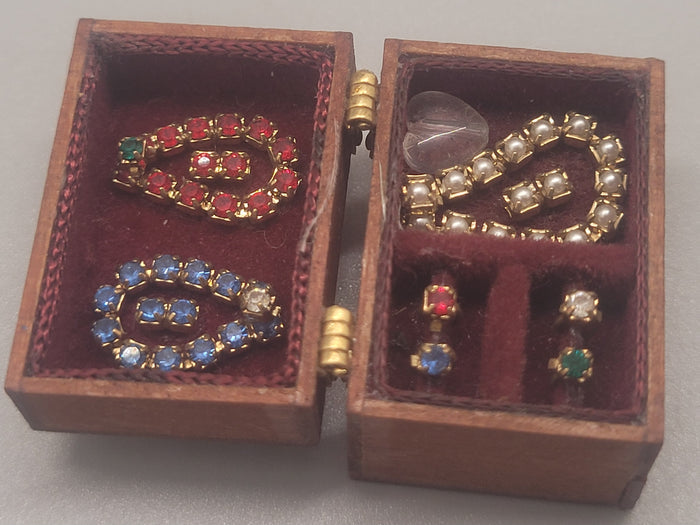 Brown Wooden Jewelry Box
