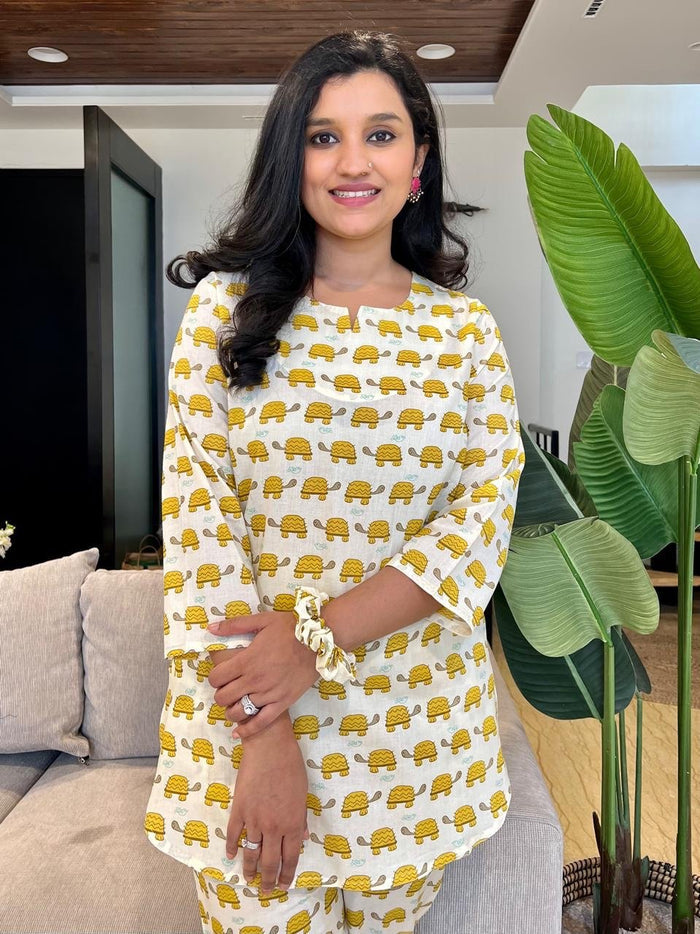 Cotton Lounge Set- Yellow Turtles
