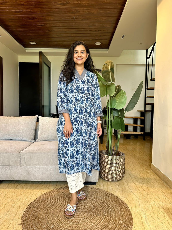 Fancy V-Neck Cotton Kurta- Indigo Paisley