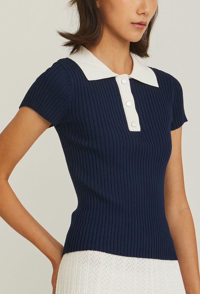 Fitted Contrast Collar Polo Tee