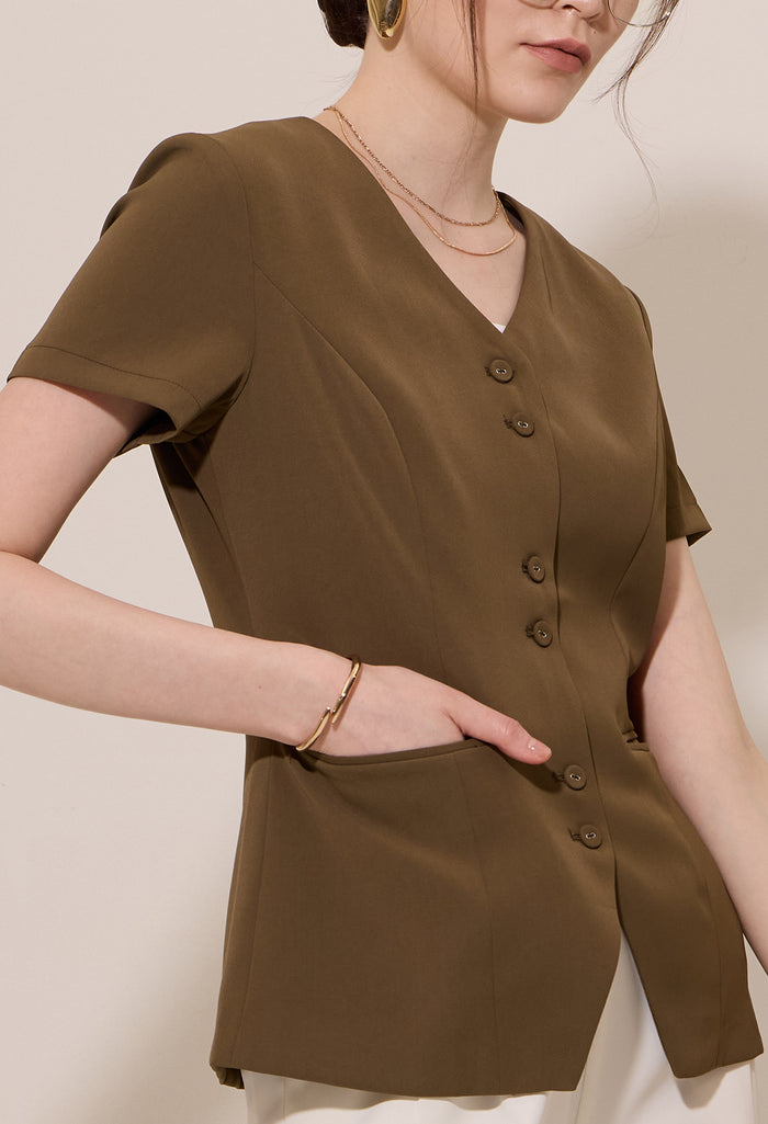 Inverted-V Tailored Waist Short Sleeve Blouse