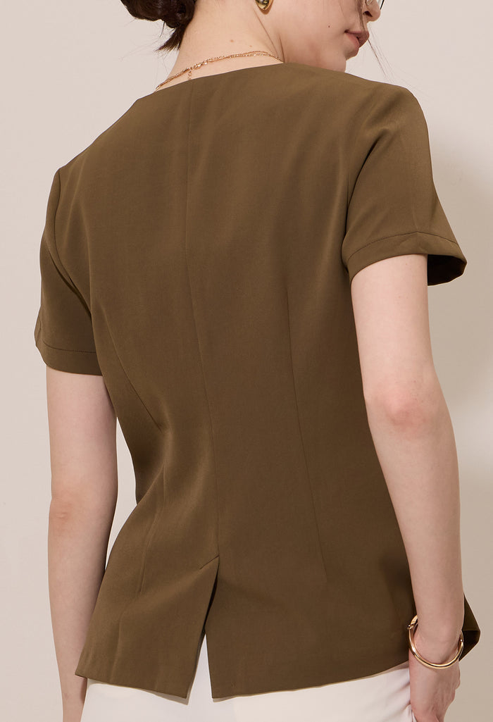 Inverted-V Tailored Waist Short Sleeve Blouse