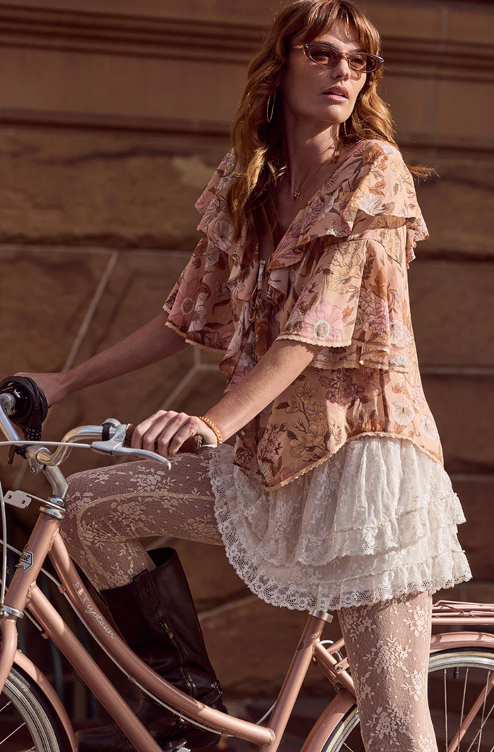 Labyrinth Lace Mini Skirt - Cloud Cream