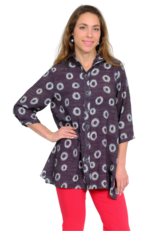 Circle print swing tunic shirt for women with abstract dot pattern and 3/4 sleeve collared design