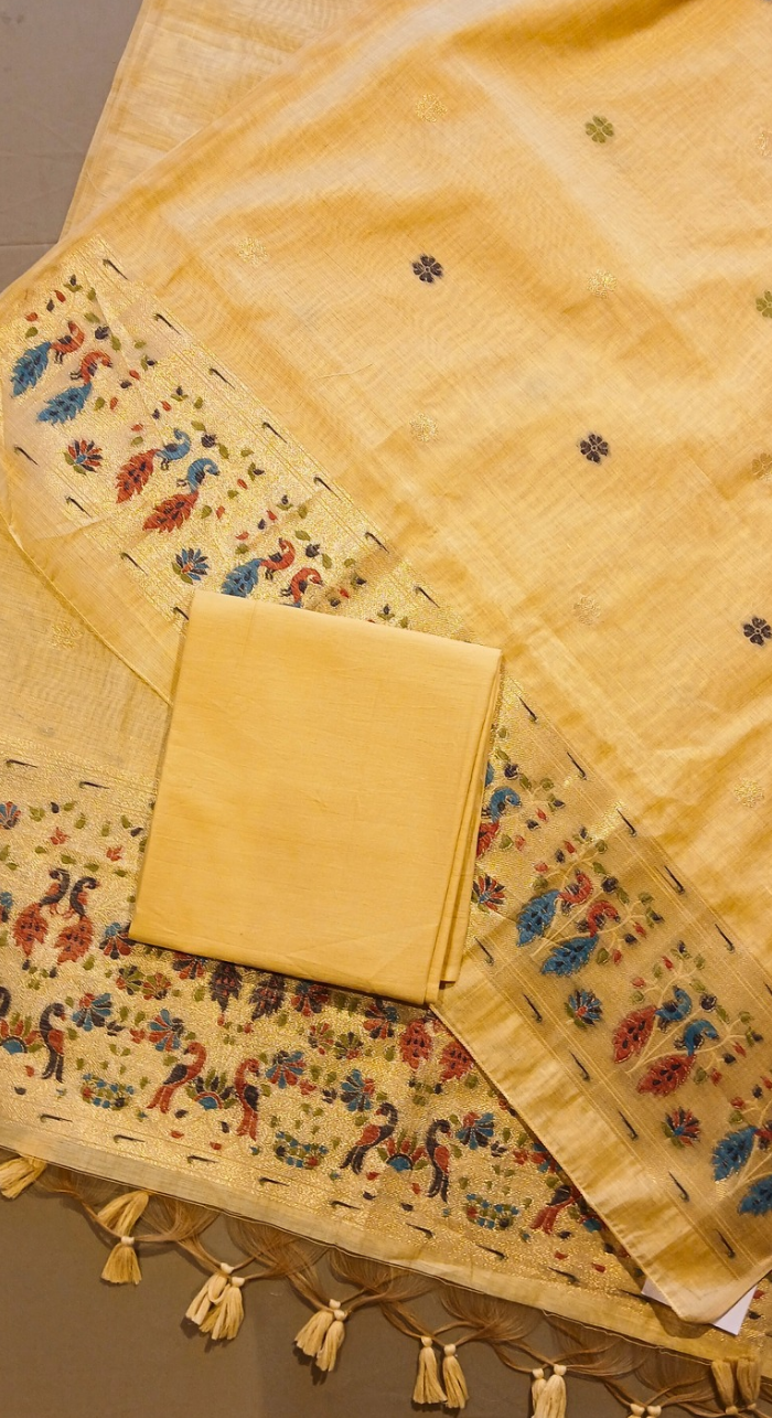 Mehr Aabroo Banarasi Cotton Silk Unstitched Suit