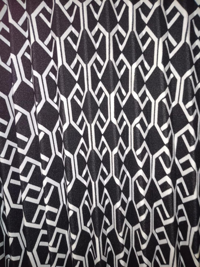 Plus Size Mock Neck Short Sleeves Geometric Printed Flare Pleated Midi Dress