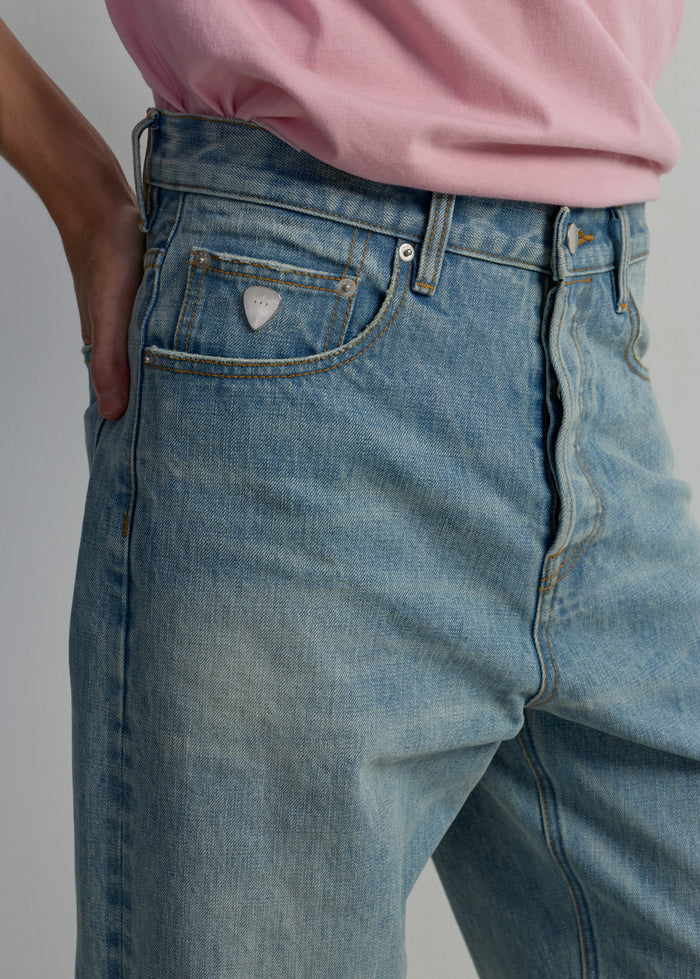 STRAIGHT LIGHT BLUE JEANS