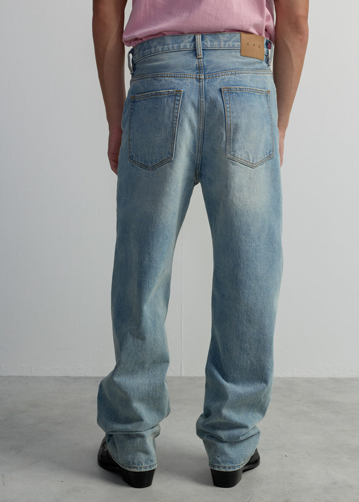 STRAIGHT LIGHT BLUE JEANS