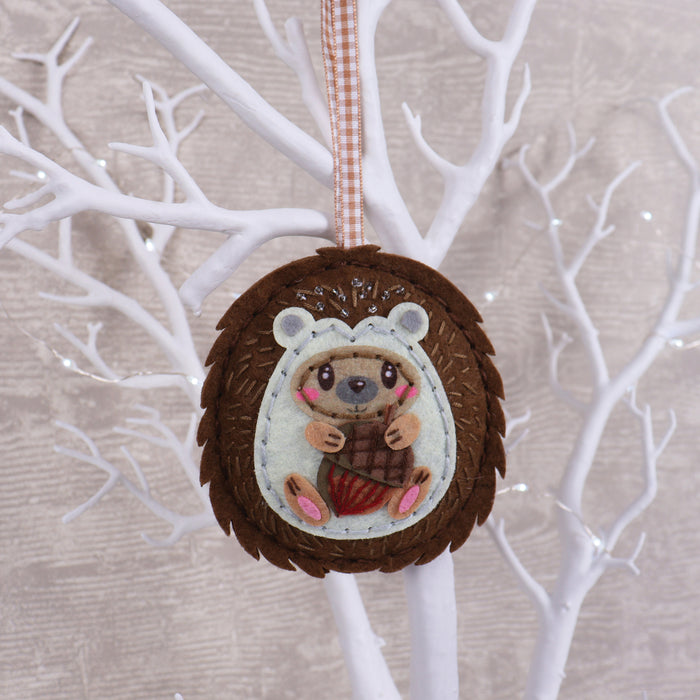 Trimits Felt Decoration Kit Hedgehog, 2x6x13cm, Includes Pre-Cut Felt, Stuffing, Beads, Thread, and Instructions